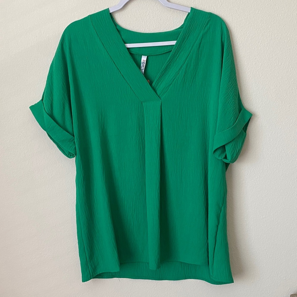 Elegant Green V-Neck Blouse